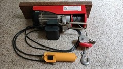 Hoist electric, 120 volt. 440# capacity. Central Machinery