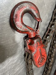 Coffing Hoist 1 Chain-1 1/2 Ton 2 Chain-3 Tons Chain Hoist Used Surplus. ID #3