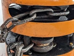 1 Ton Chain Hoist Central Machinery Grade 80 Steel Chain Model 00996 w/Box