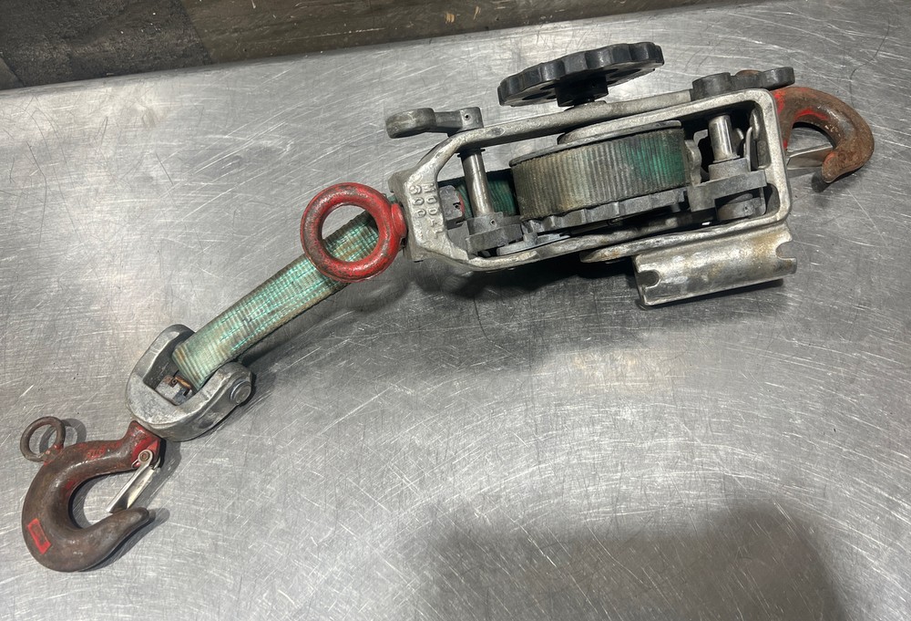 Little Mule Model 300 Lineman’s Hoist 1500lbs. Buyer will have to install handle