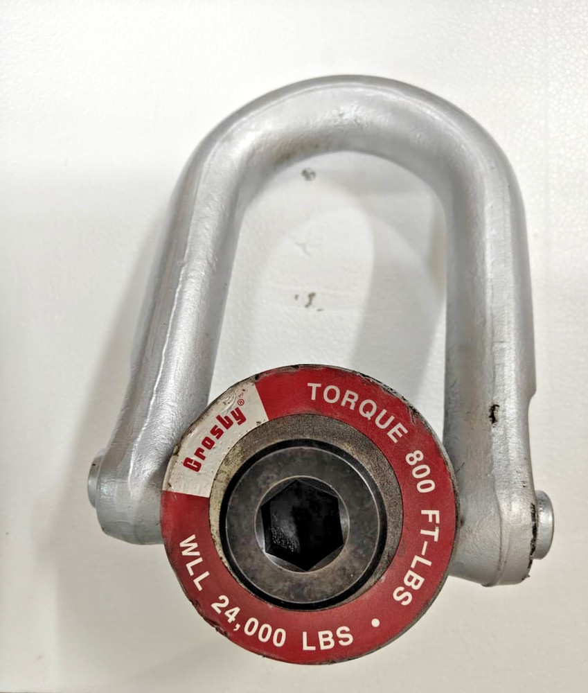 Crosby Swivel Hoist Ring 24,000 LBS WLL Torque: 800Ft-LBS