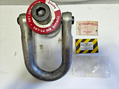 Crosby Swivel Hoist Ring 24,000 LBS WLL Torque: 800Ft-LBS (WITH LABEL)