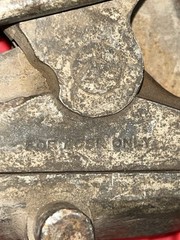 Lug All Model 25 B Hoist(Lot)