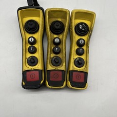 Industrial crane/hoist control pendant