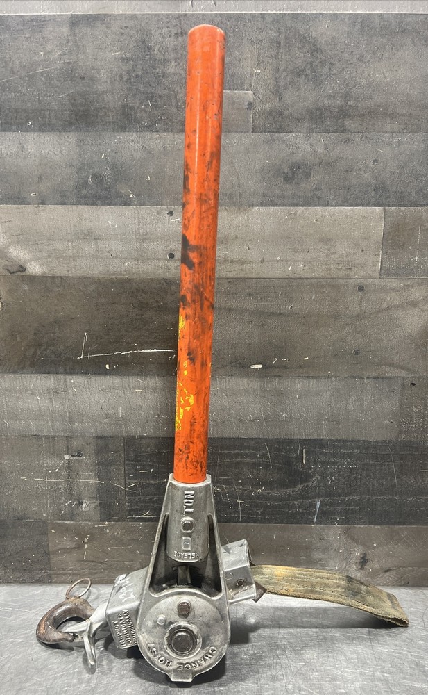 Chance Hoist 1 Ton Hot Stick Ratcheting Strap Hoist. Item ID #33. Used Surplus