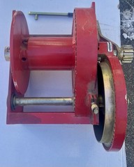 Thern M492 Hand Winch, Spur Gear, 10, 000 Lb Pulling Capacity New Open Box