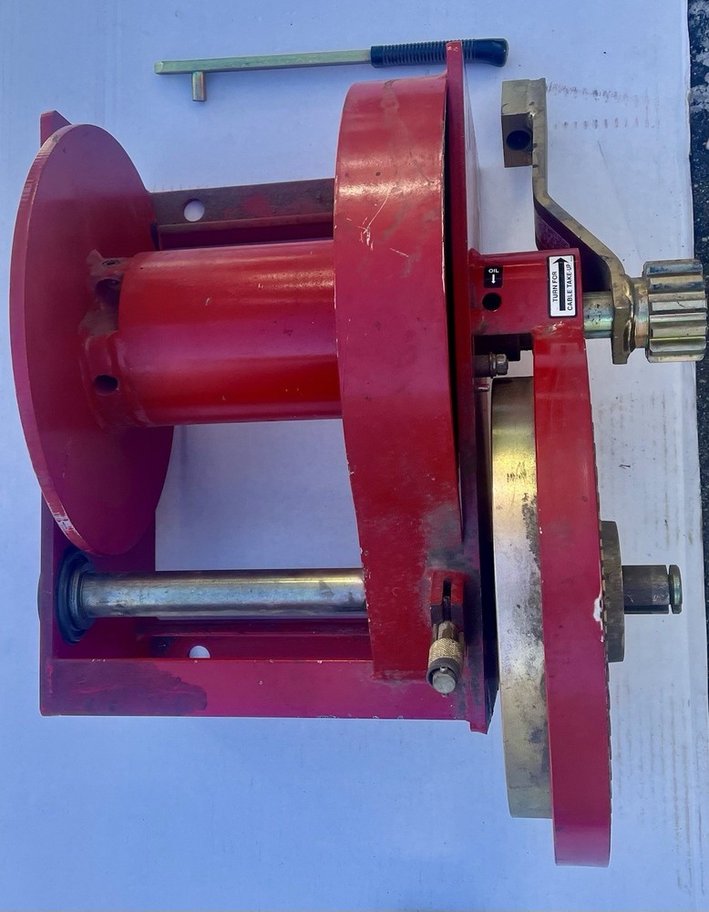 Thern M492 Hand Winch, Spur Gear, 10, 000 Lb Pulling Capacity New Open Box