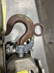 Lug-All Hoist Lincoln Precision. Offered For Parts Or Repair. Out Of Service