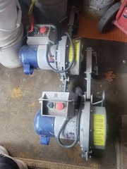 Sky Climber Compact 1000 Hoist Motor 208V 60Hz with Sky Lock Type III 5/16