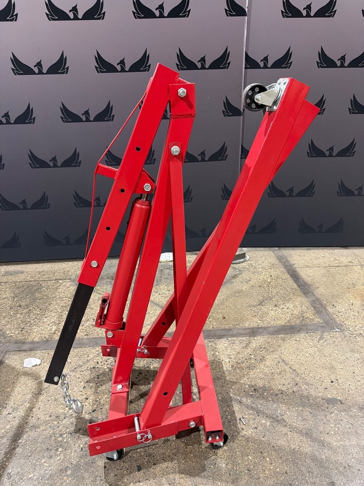 GLOBAL INDUSTRIAL 316106 2-Ton Folding Cherry Picker USED