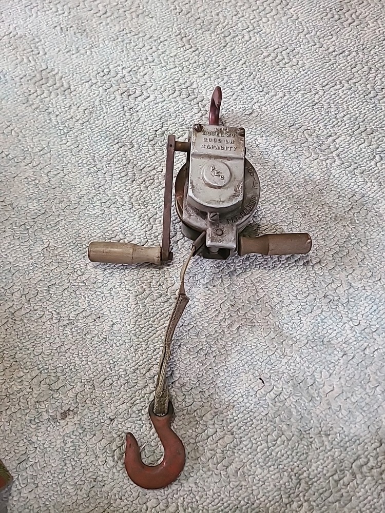 PEC HOIST WINCH MODEL 20 2000 LB Capacity Crosby Laughlin Hooks