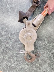 Chance Hoist 1 Ton Hot Stick Ratcheting Strap Hoist