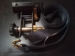 Manual Hand Winch 500 pound Small Lifting Winch with Nylon Strap Missing Handle