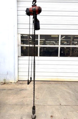 INGERSOLL-RAND ARO PNEUMATIC HOIST 1 TON 7775D 10FT CHAIN