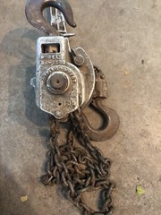 Coffing Hoist 3/4 Ton Chain Hoist Model MA-15. 6’ chain length