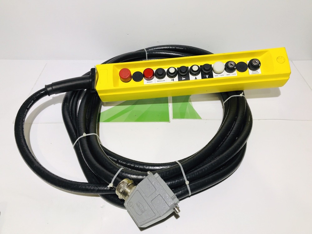 TELEMECANIQUE XAC-B 08 CRANE CONTROLLER, MANUAL CONTROLLER (APPROX 10m CABLE) — USED