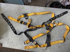 MILLER TITAN Body Harness