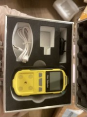 COMBUSTIBLE GAS LEAK DETECTOR; PORTABLE 4-1 GAS DECTECTOR RECHARGEABLE