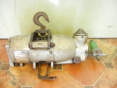 Gardner Denver P2 Series Hook Mounted Air Hoist Model P2HA22RRER010AKA22