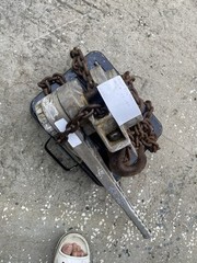 Vintage Tug It 1 1/2 Ton Ratchet Chain Hoist Winch Rigging Puller Lift Used