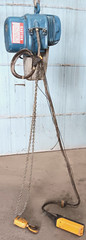 MANNESMANN DEMAG ELECTRIC HOIST 2-SPEED MODEL PK2NF 500 KG 460 VOLTS 3 PHASE