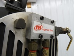 Ingersoll Zimmerman BA020120 Pneumatic Air Balancer 6′ Travel 400Lb Swivel Mount