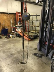 Yale 1 Ton Model Load King Manual Coffing Hoist 8’ Chain.