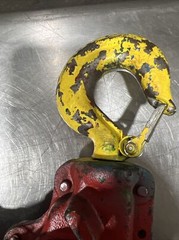 Coffing Hoist 1 Chain-1 1/2 Ton 2 Chain-3 Tons Chain Hoist Used Surplus. ID #3