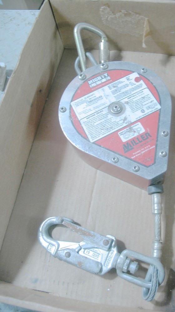 One 20′ Self-Retracting LifeLine MILLER MIGHTY LITE Mdl.RL20G
