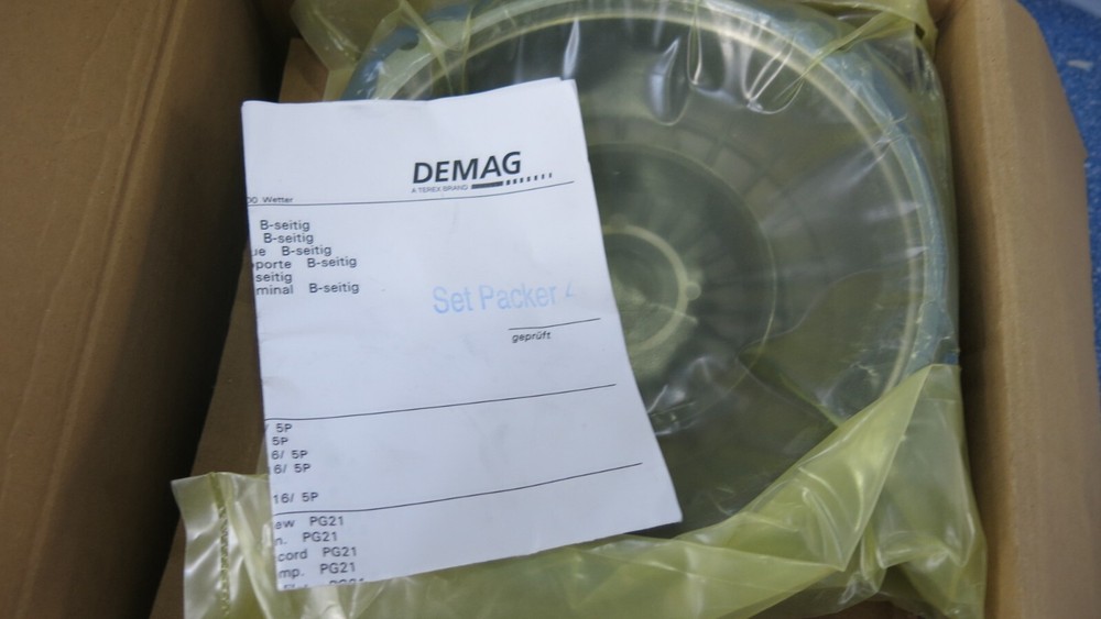 56074033 END SHIELD SET OpenBox