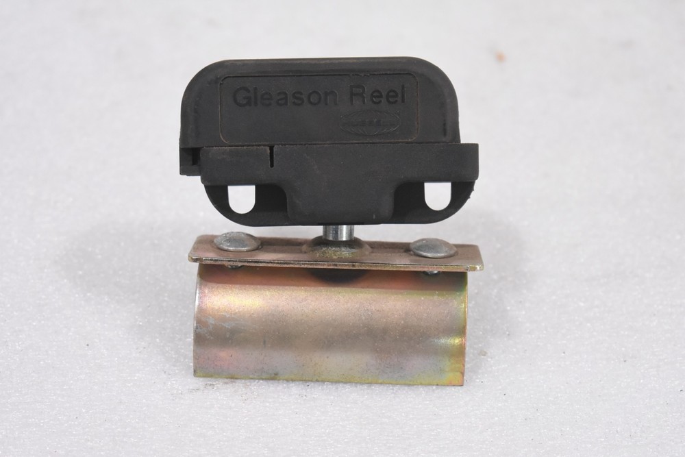 HUBBELL GLEASON REEL FFT-08 FESTOON TROLLEY, FOR FLAT CABLE – 2.1″ WIDE