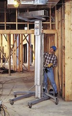 Genie Superlift Contractor, SLC- 24, 650 lbs Load Capacity, Lift Height 24′