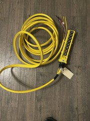 DUCT-O-Wire L Series L8-S-2A- 3 8 Button 3 MOTION TWO SPEED Pendant Station 30ft