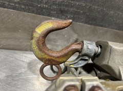 Lug-All Hoist Lincoln Precision. Offered For Parts Or Repair. Out Of Service