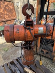 ACCOLIFT 5 Ton Electric Chain Hoist 10 Feet of Lift Untested As is