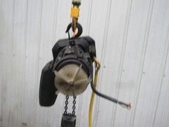 P & H 1/2 Ton Electric Chain Hoist 1000 lb 12′ Lift 460V W/7′ Pendant