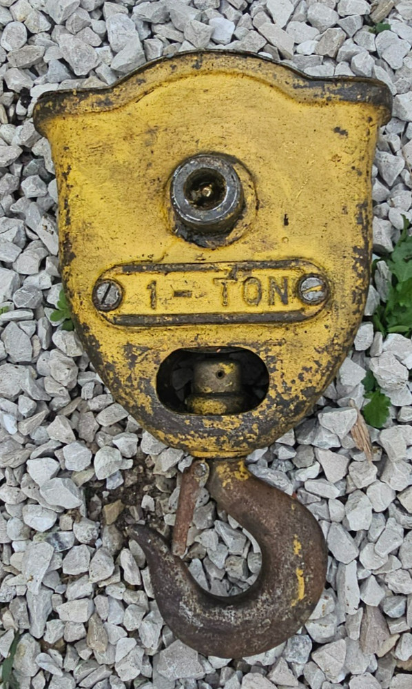 1 Ton Overhead Cable Hoist Hook Block, 2000 lb Capacity