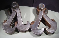 I Beam Clamps w/ Weldless Eye Nuts Anvil Int. UFS Capacity 5900 lbs –