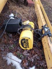 Jib Crane Floor Mount With Electric 1/4 Ton Chain Hoist