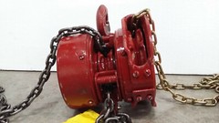 Chester Zephyr Chain Hoist 1/2 Ton Capacity 8′ Lift Length, Hook Type