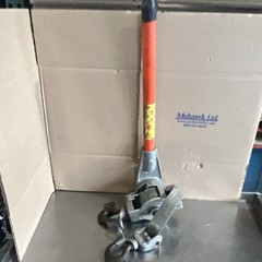 Chance Hoist 1 Ton Hot Stick Ratcheting Strap Hoist. ID 69. Missing Hand Wheel