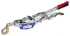 PERFORMANCE TOOL 4 TON HAND POWER PULLER