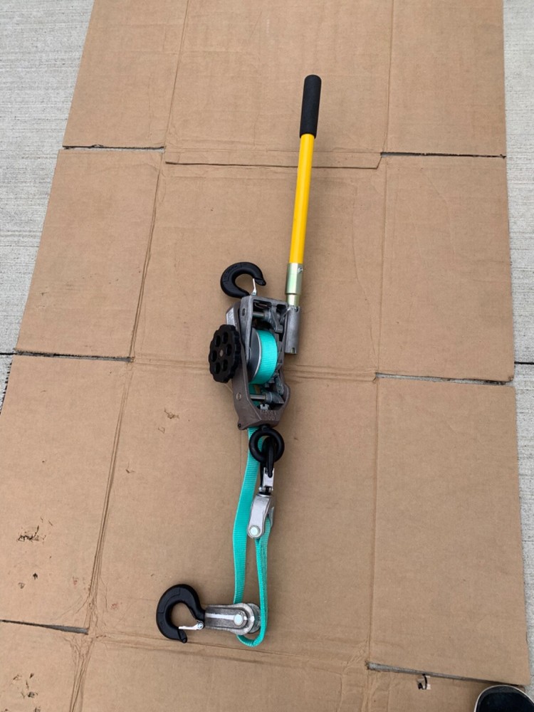 Little Mule 250A Lineman’s Hoist 1 Ton….NEW IN BOX!