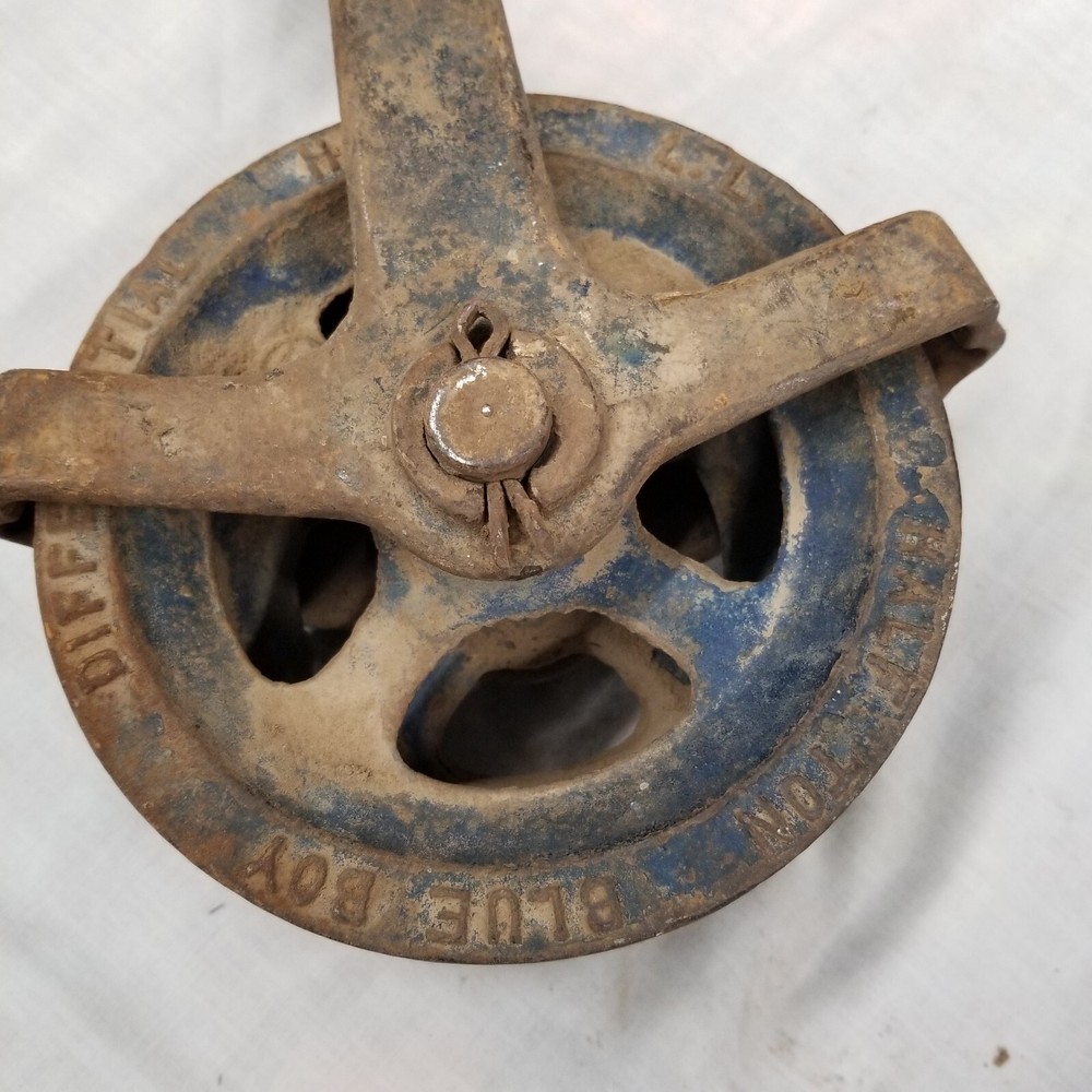 Chrisholm Moore Towanda NY USA Blue Boy 6″ Differiential Hoist Half Ton Pulley