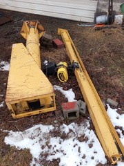 Jib Crane Floor Mount With Electric 1/4 Ton Chain Hoist