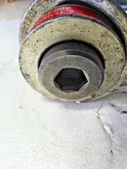 Crosby Swivel Hoist Ring 17,200 LBS WLL Torque: 800Ft-LBS