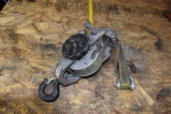 Little Mule Model 322B Lineman’s strap Hoist Ratcheting Strap Hoist Come A Long