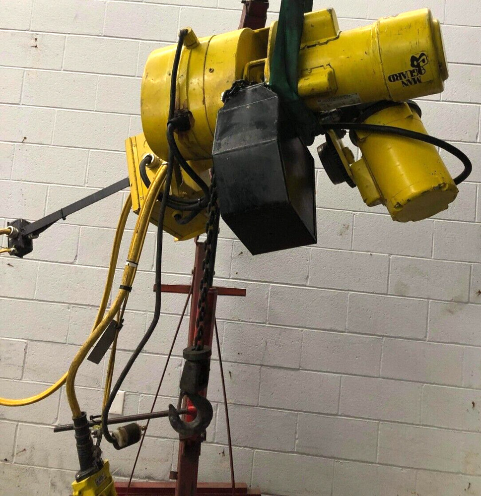 BUDGIT 1/2 TON HOIST W/ TROLLY LIFTECH MAX INPUT HD-333 326797-32 01750RPM
