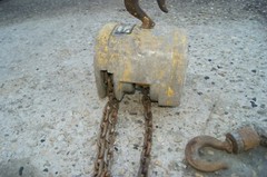 BUDGIT ONE TON CRANE/HOIST