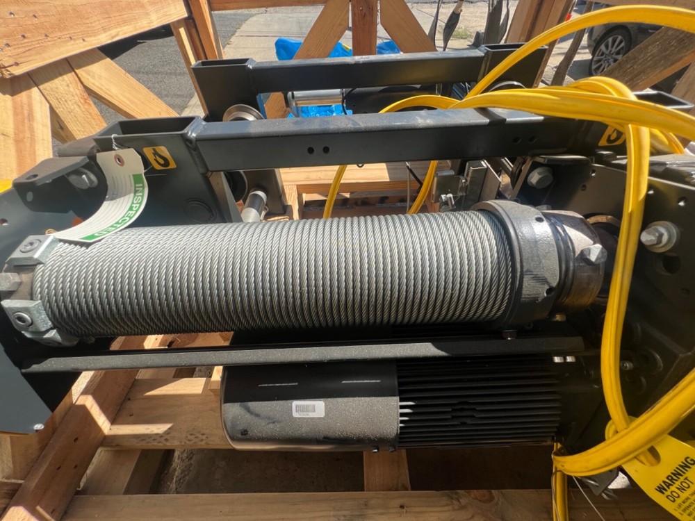 YALE 1 tone rope hoist